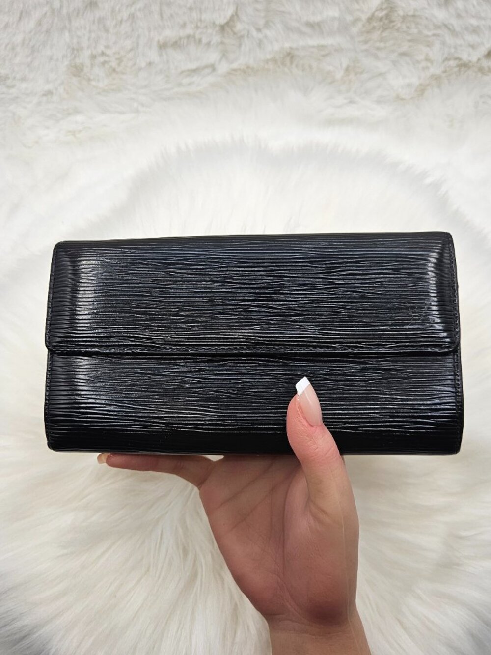 Louis Vuitton Sarah Black Epi Wallet